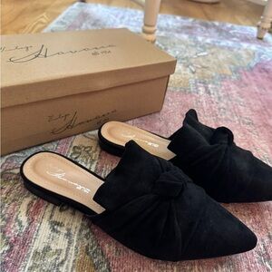 Vintage Havana Black Women's Mules